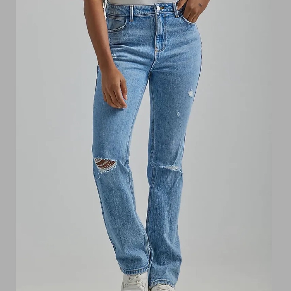 Wrangler High Rise Bold Boot Jeans Distressed Light Wash 8 x32 NWT - Picture 6 of 12